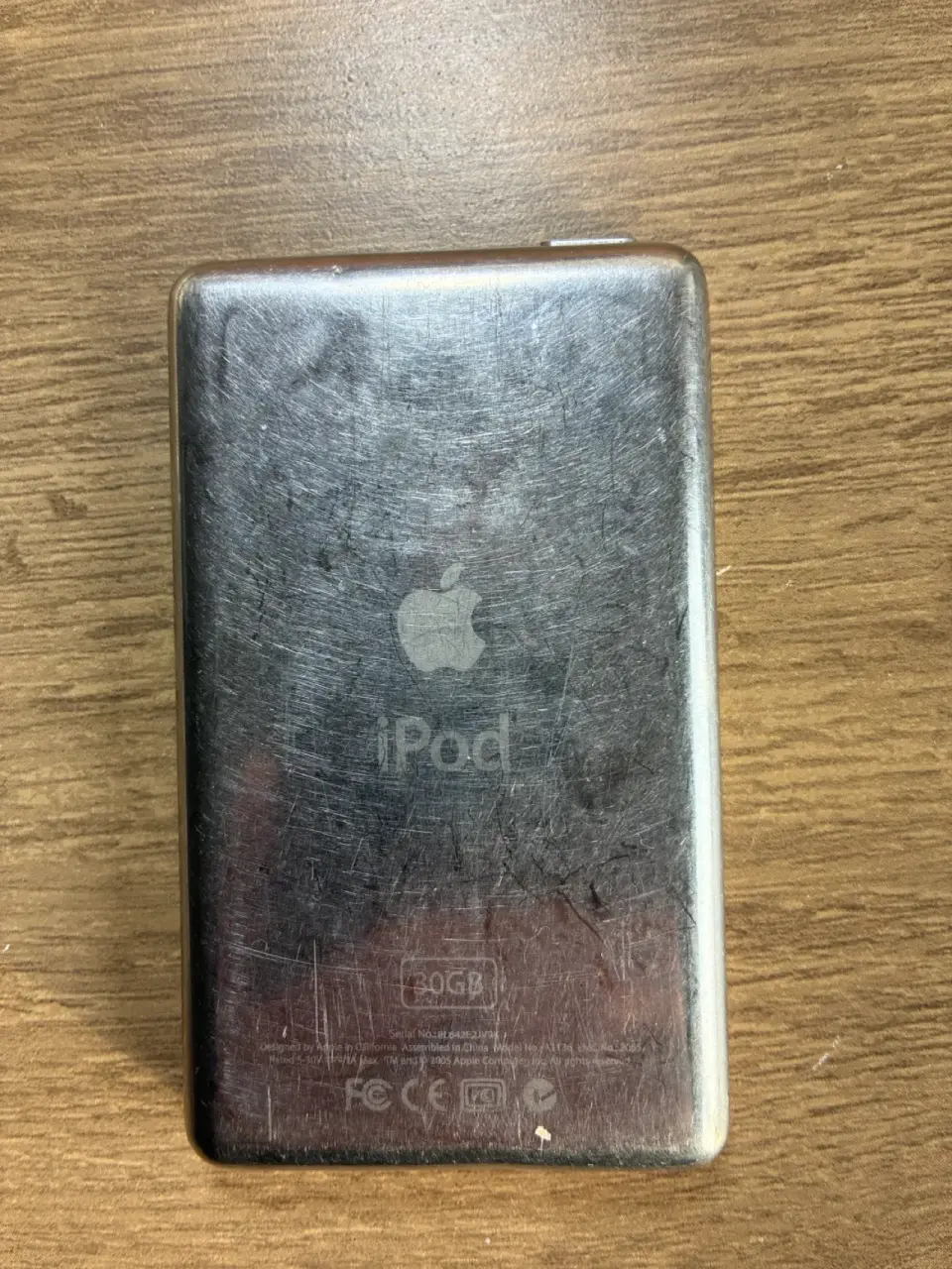 Vendido · iPod Classic 30GB Edición Especial U2 con Cable | Pulga