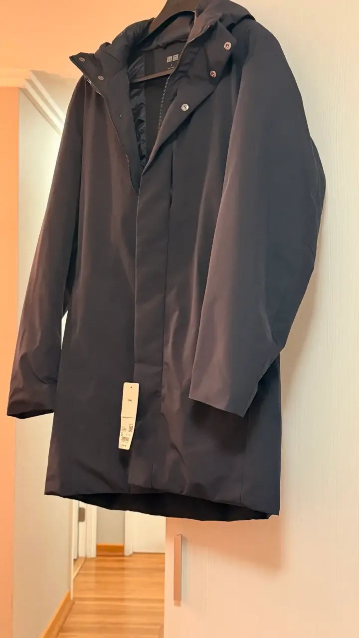 Abrigo azul con capucha Uniqlo talla S - 2