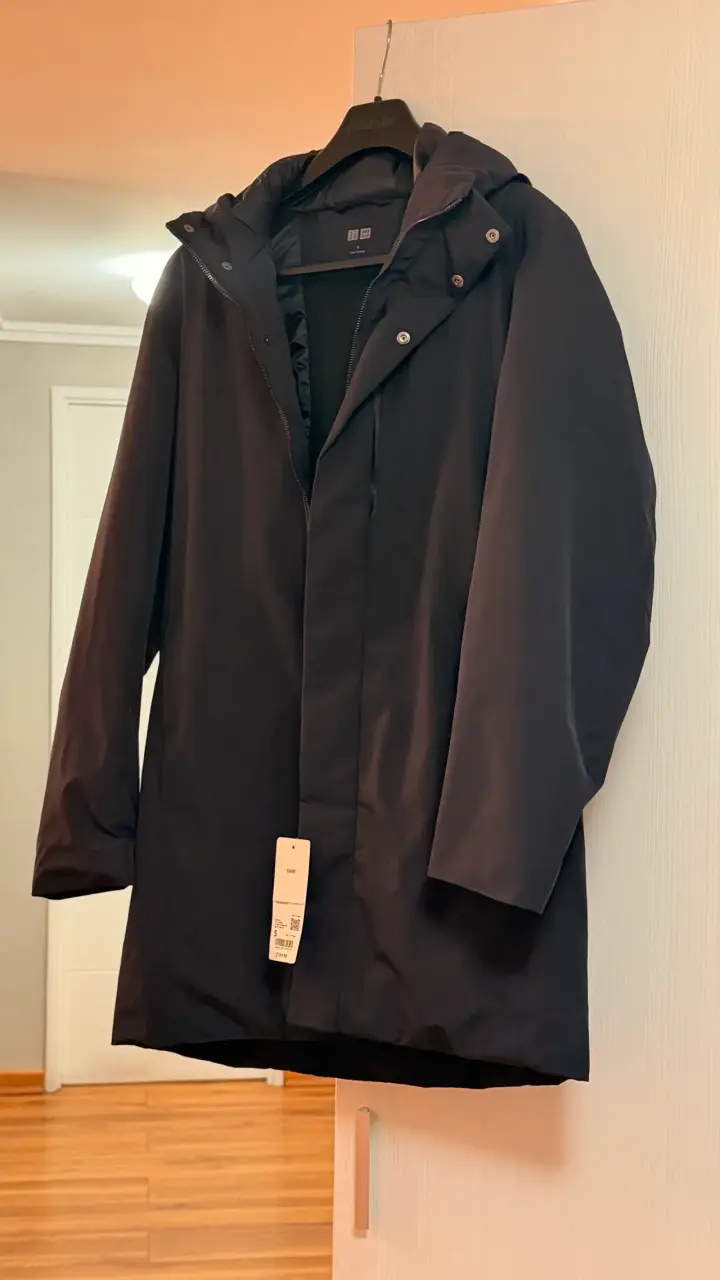 Abrigo azul con capucha Uniqlo talla S - 4
