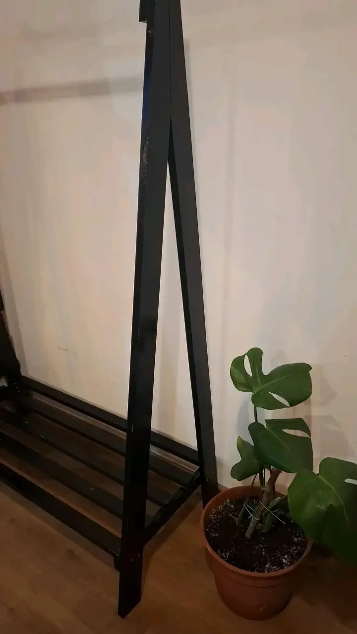 Perchero de maderal negro para ropa - 4