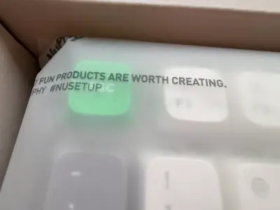 Teclado mecánico compacto con teclas de colores - miniatura 5