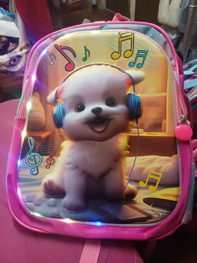 Mochila infantil con luces LED y diseño de perrito - miniatura 2