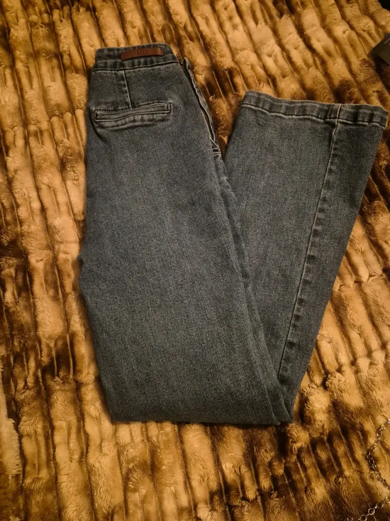 Jeans de mujer acampanados azul oscuro - 2