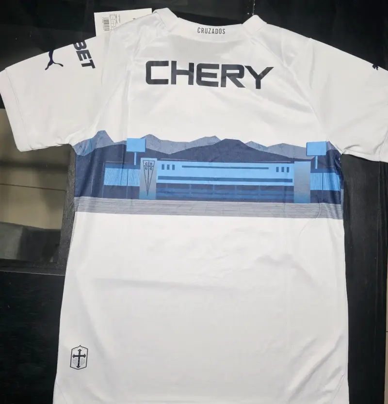 Camiseta de fútbol Puma CDUC edición especial - 2
