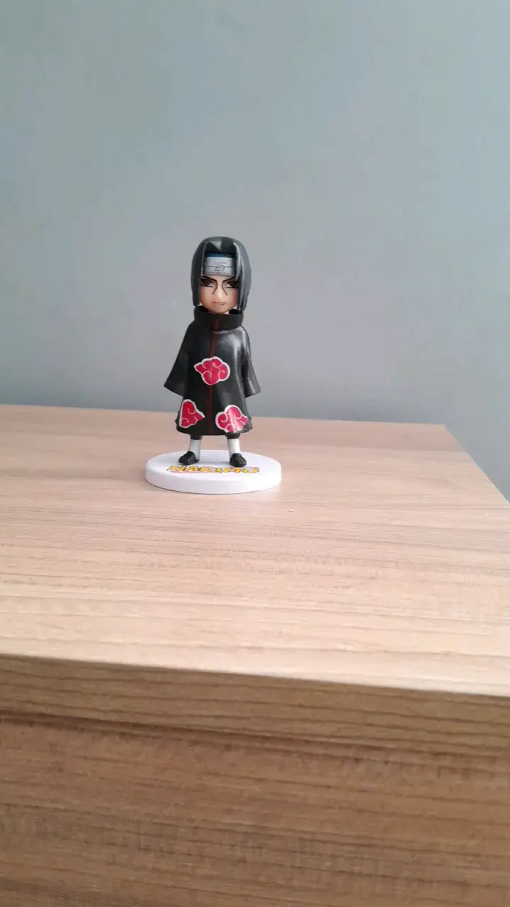 Figura de colección Itachi Uchiha Naruto