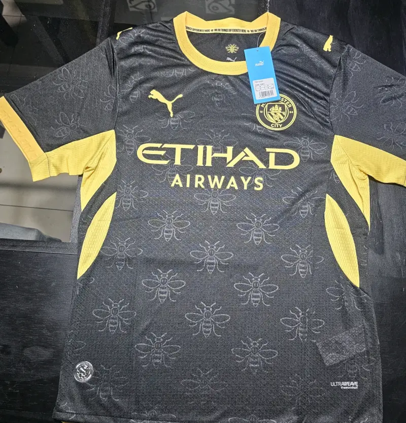 Camiseta Manchester City Puma Negra y Amarilla