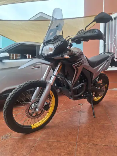 Moto Voge 300 Rally Adventure Negra - miniatura 1