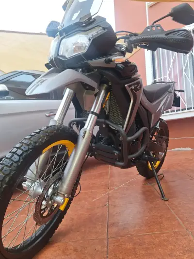 Moto Voge 300 Rally Adventure Negra - miniatura 2