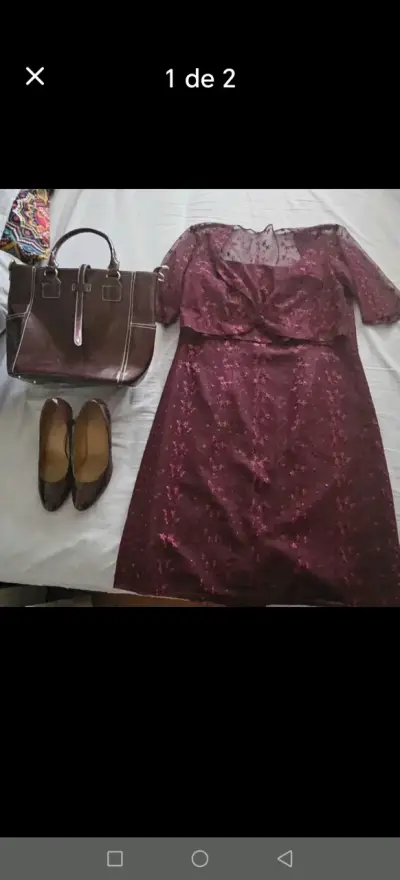 Vestido de encaje burdeos con accesorios - miniatura 1