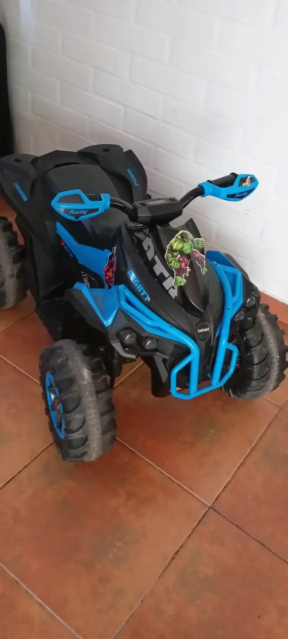 Cuatrimoto eléctrica infantil azul - 4