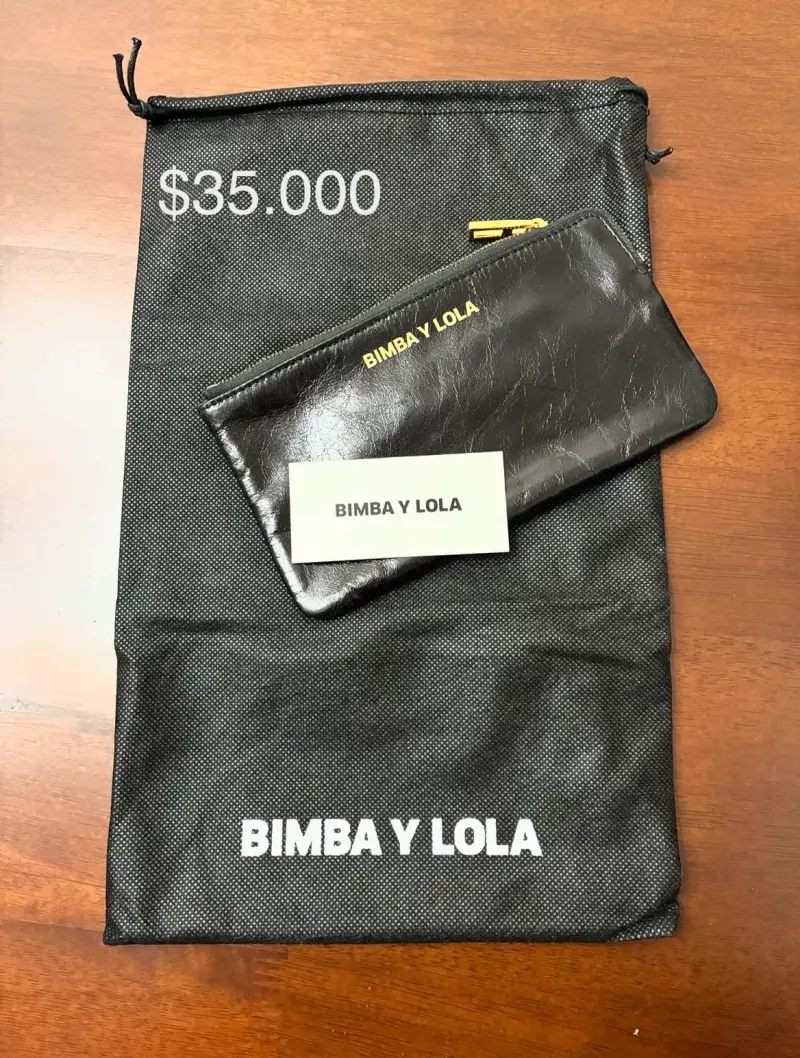 Monedero de cuero negro Bimba y Lola