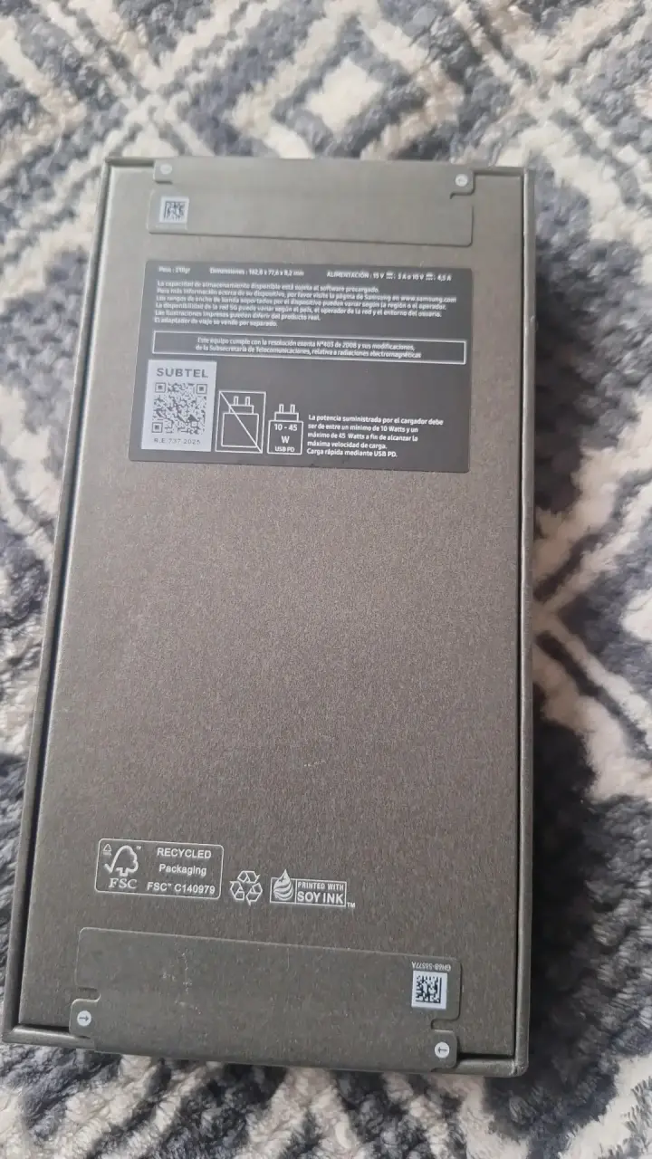Samsung Galaxy S25 Ultra nuevo en caja - 3