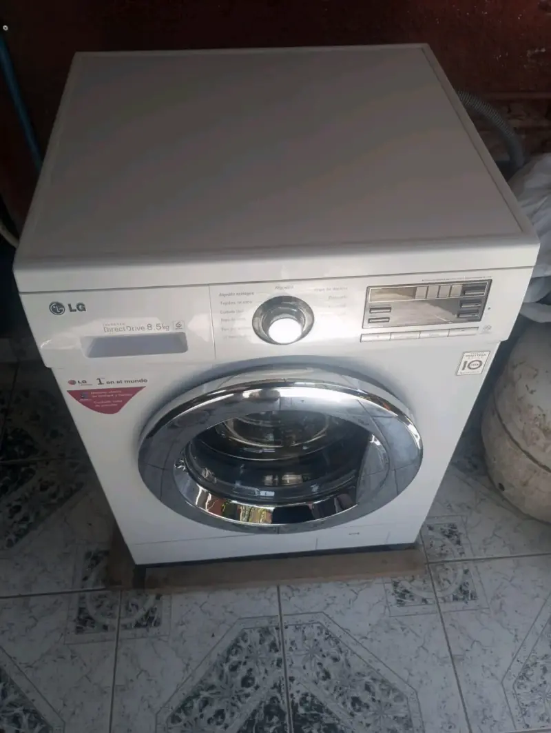Lavadora LG Direct Drive 8.5 kg Blanca - 2