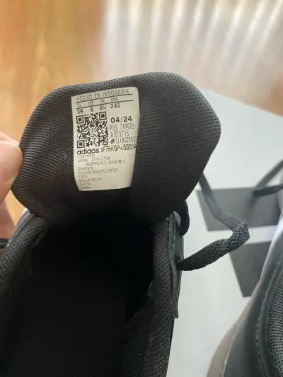 Zapatillas negras Adidas - miniatura 2