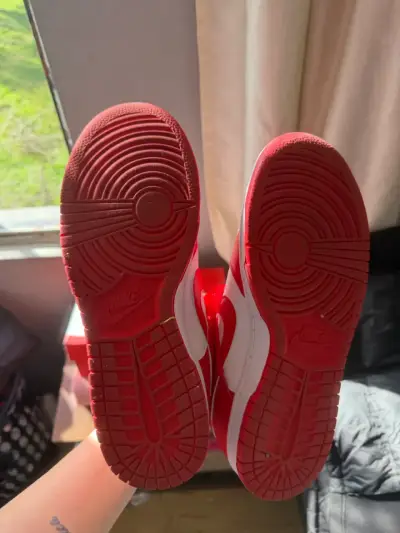 Zapatillas Nike Dunk Low rojas y blancas - miniatura 2