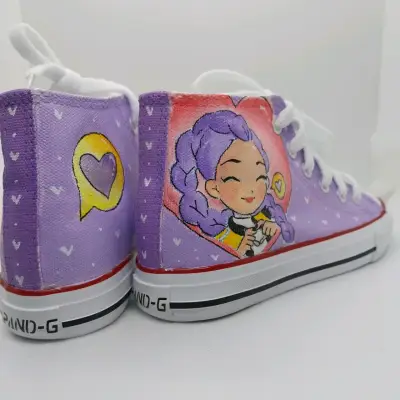 Zapatilla pintada a mano - miniatura 1