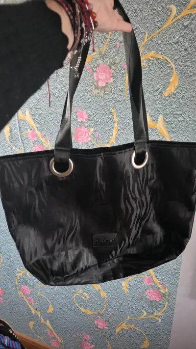 Bolso tote negro estampado Petizzio - miniatura 4