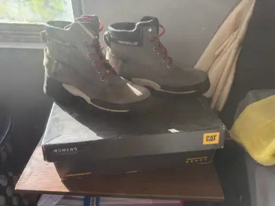 Botas Caterpillar para mujer con cordones rojos - miniatura 2