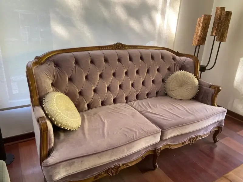 Sofá vintage de terciopelo morado - 3