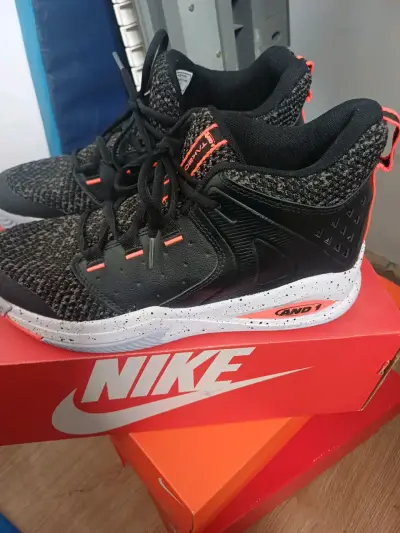 Zapatillas deportivas negras Nike Air Jordan - miniatura 2