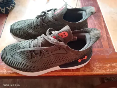 Zapatillas deportivas Under Armour gris - miniatura 4