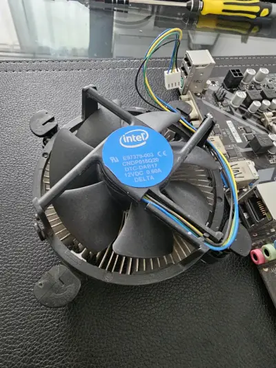 Procesador Intel Core i5-9400F 2.90GHz - miniatura 2