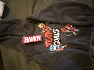 Polerón Marvel Team Goals para niños - miniatura 3