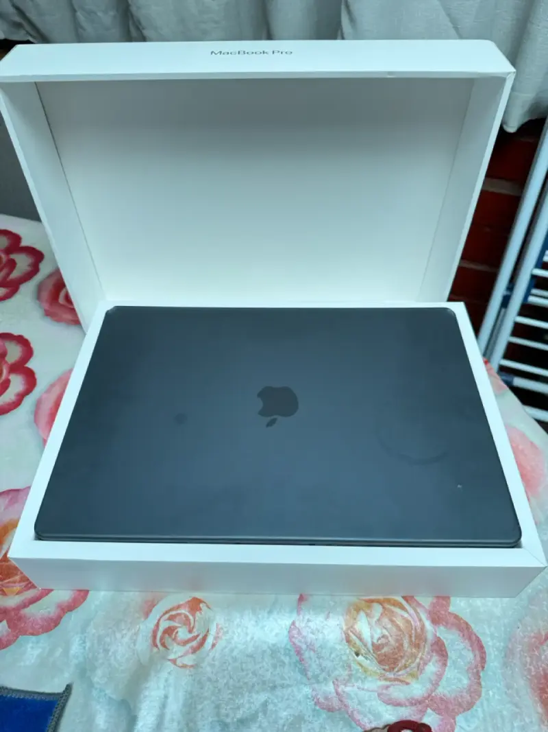MacBook Pro M1 16gb ram 512gb - 2