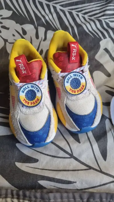 Zapatillas deportivas infantiles Puma talla 23 - miniatura 1