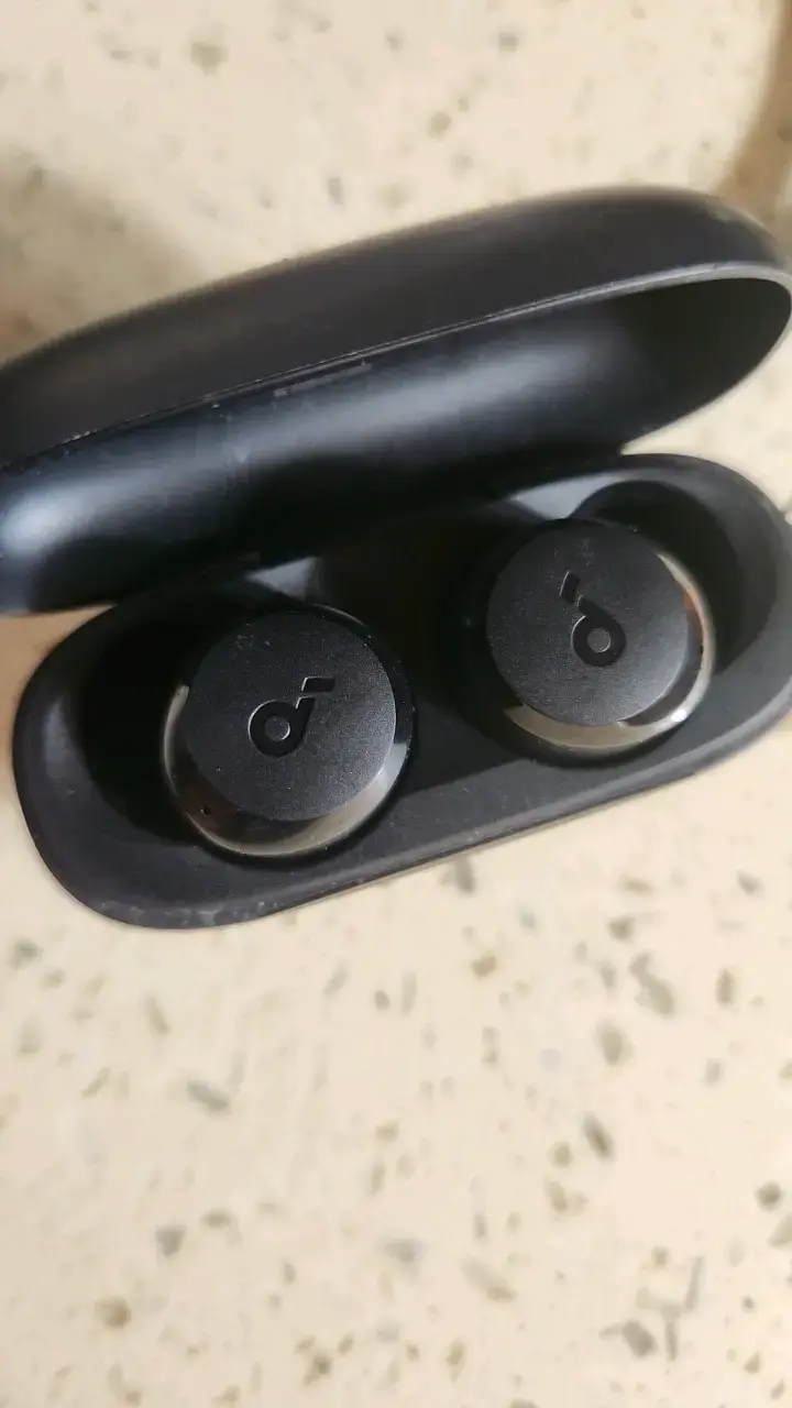 Audifonos A25i Soundcore - 2