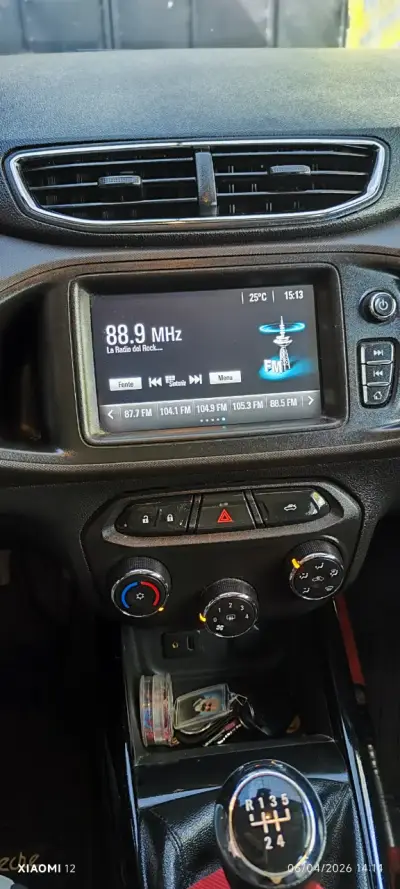 Chevrolet Prisma LTZ 2018 excelente Estado - miniatura 3