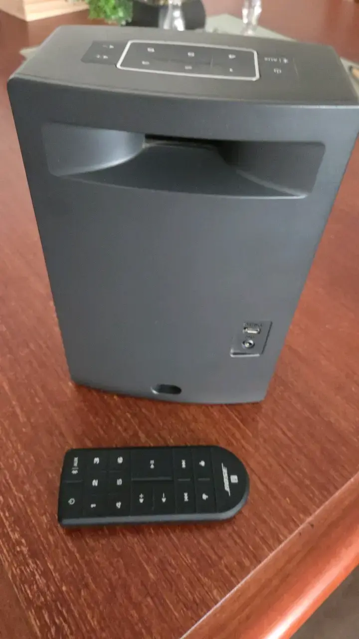 Altavoz inalámbrico Bose con control remoto - 2