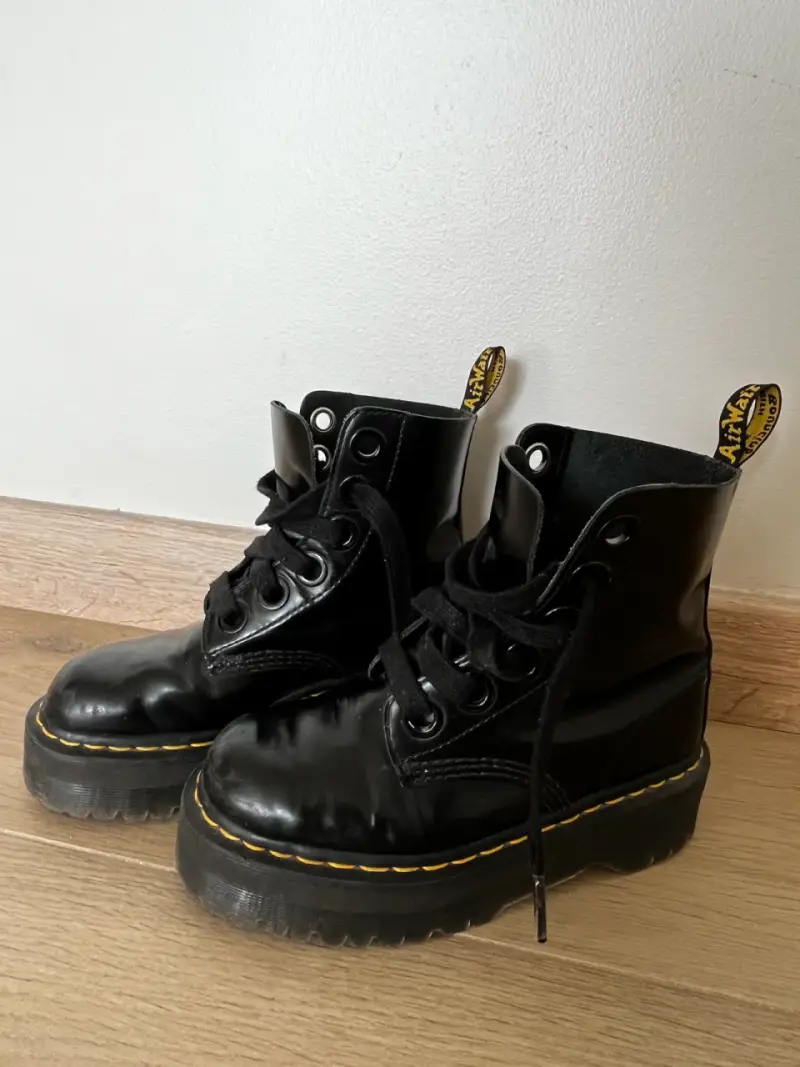 Botas negras de cuero Dr. Martens con plataforma - 1
