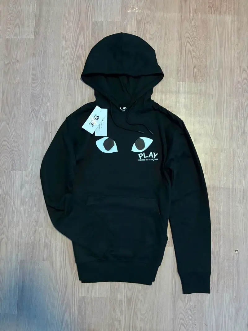 Polerón negro con capucha Play Comme des Garçons