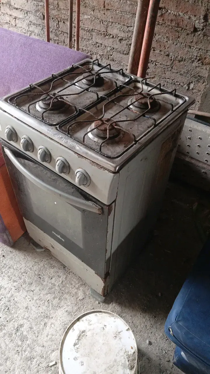Cocina a gas Mabe de 4 quemadores usada - 4
