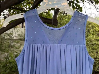 Vestido fiesta niña con lazo y abertura - miniatura 3