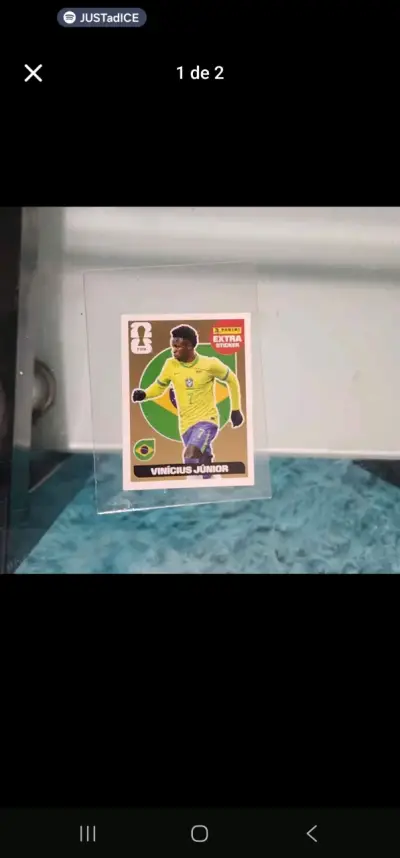 Lámina Panini Extra Sticker Vinícius jr oro - miniatura 1