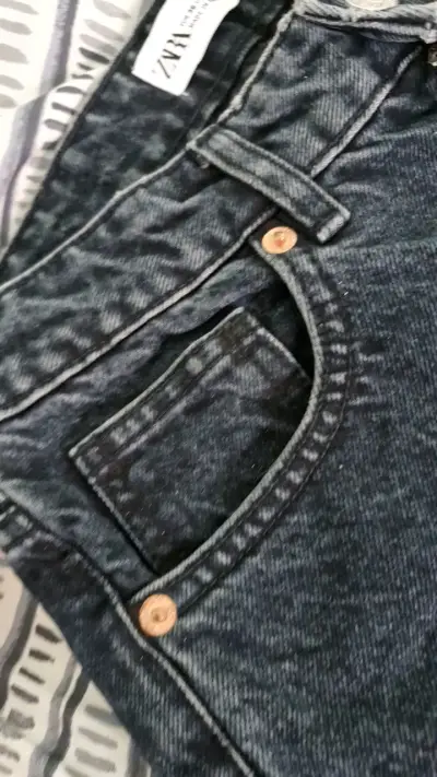 Jeans Zara para mujer talla 36 - miniatura 4