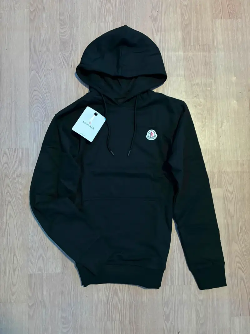 Polerón negro con capucha y logo Moncler