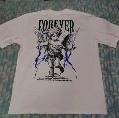 Polera blanca con diseño de ángel Forever - miniatura 1