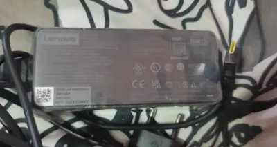 Cargador Lenovo Tipo C - miniatura 2