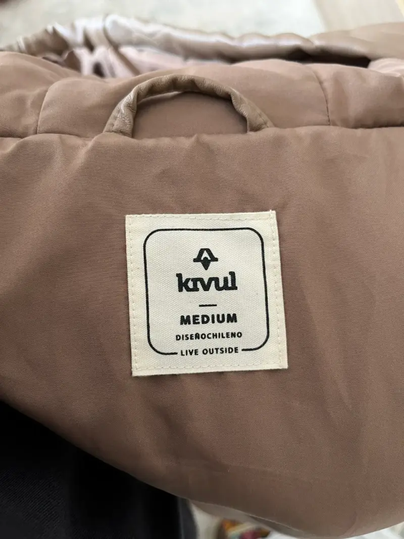 Chaqueta acolchada marrón con capucha Kavu - 2