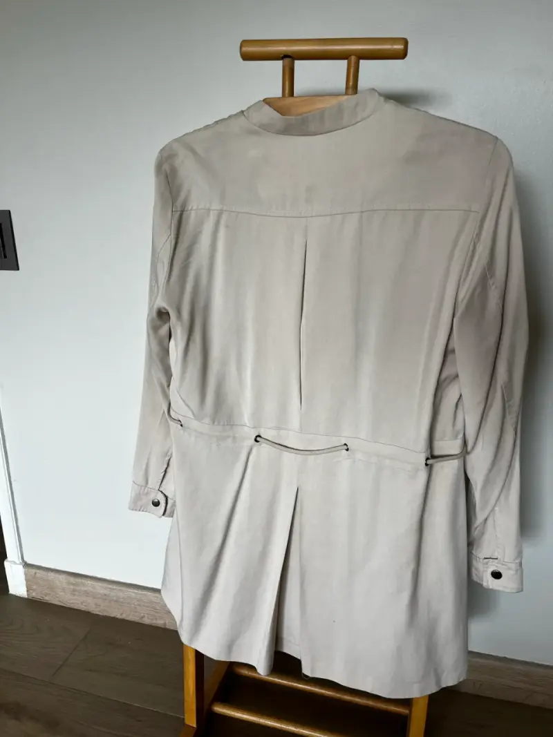 Abrigo beige Esprit con diseño moderno - 3