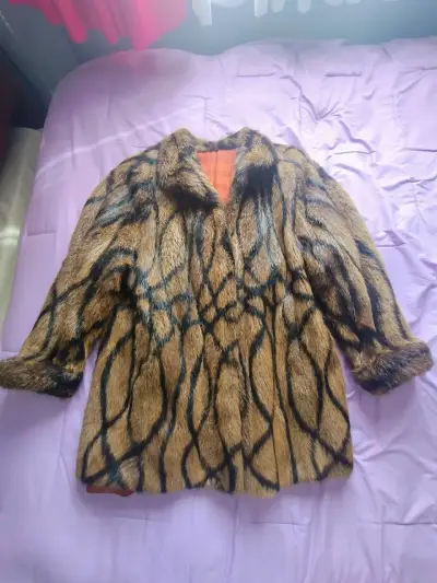 Abrigo de piel sintética Amadeus Pieles diseño animal print - miniatura 1