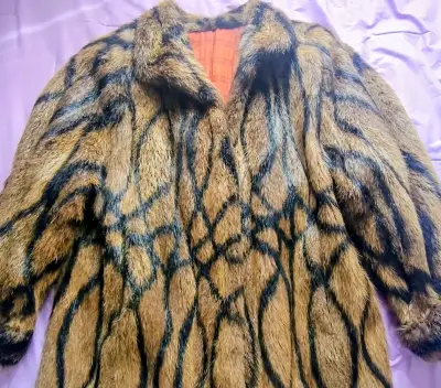 Abrigo de piel sintética Amadeus Pieles diseño animal print - miniatura 2