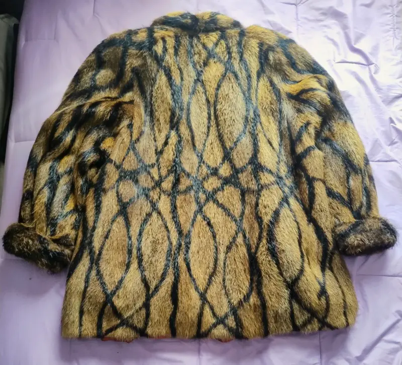 Abrigo de piel sintética Amadeus Pieles diseño animal print - 4