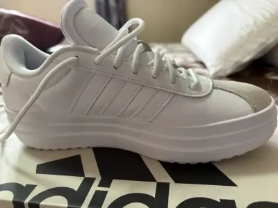 Zapatillas deportivas blancas Adidas unisex - miniatura 1