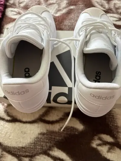 Zapatillas deportivas blancas Adidas unisex - miniatura 4