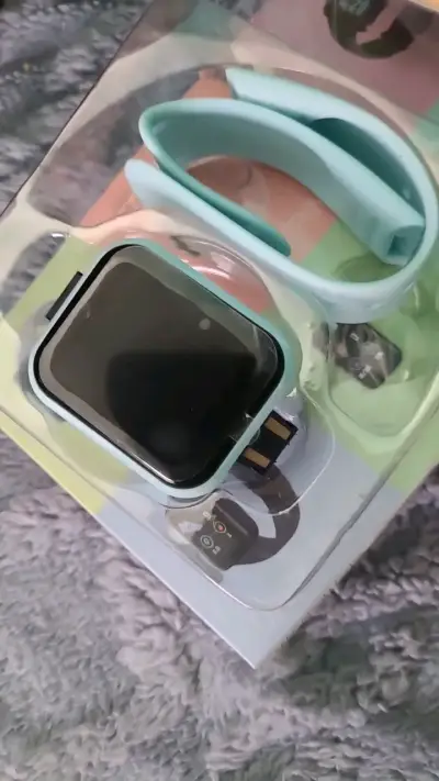Relojes inteligentes con correas de colores - miniatura 2