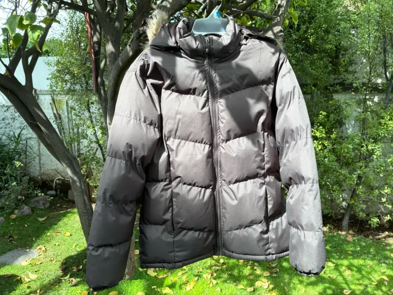 Parka gruesa mujer café con capucha - 1